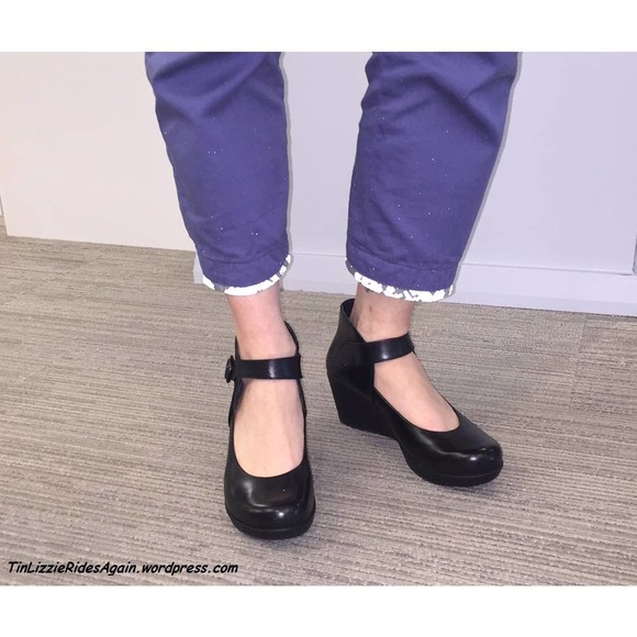 Dansko Shoes - Dansko Rebel Ankle Strap Wedge Pumps Sz 40 black comfort shoes